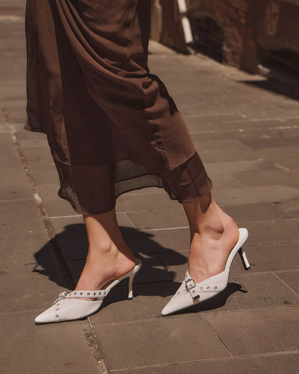 ISORELLA / WHITE
